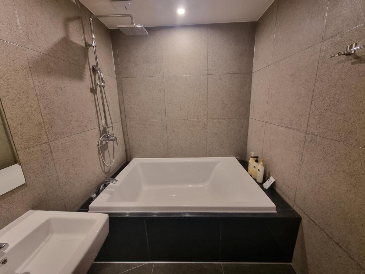 Yeoubi Hotel Jinju Ngoại thất bức ảnh